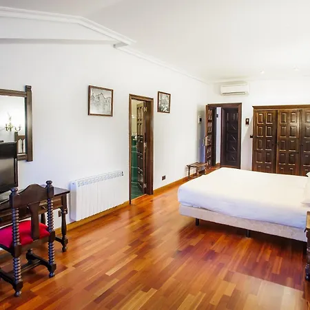 Conde Rodrigo Ii By Eme Hotel