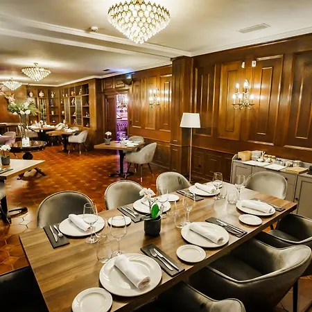 Conde Rodrigo Ii By Eme Hotel 4*