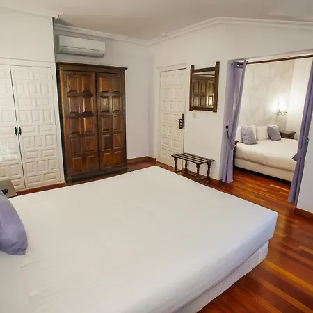 Conde Rodrigo Ii By Eme Hotel