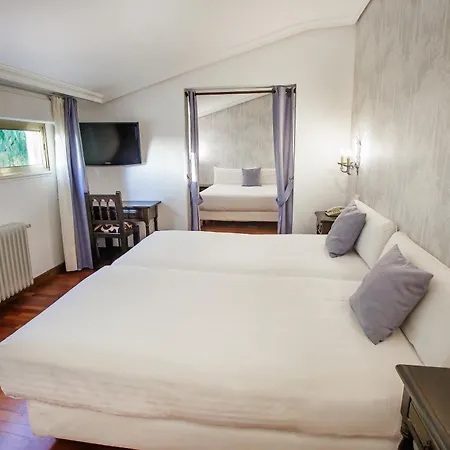 Conde Rodrigo Ii By Eme Hotel 4*