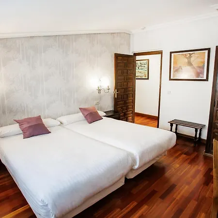 Hotel Conde Rodrigo Ii By Eme Ciudad Rodrigo