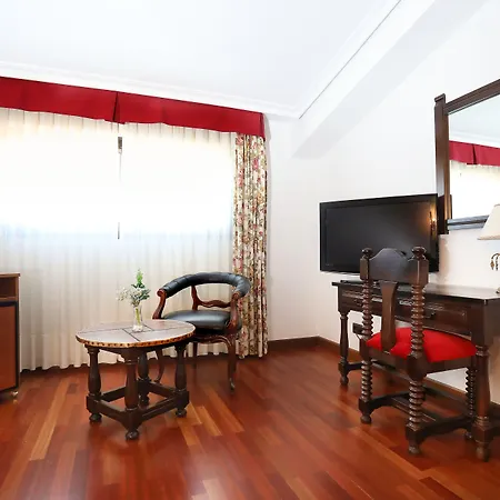 Conde Rodrigo Ii By Eme Hotel