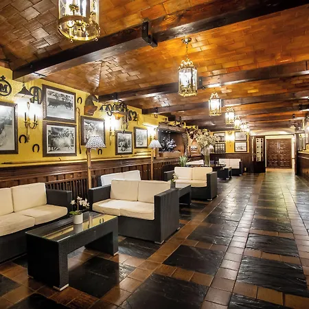 Hotel Conde Rodrigo Ii By Eme 4*