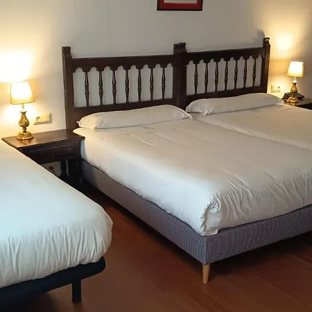 Hotel Conde Rodrigo Ii By Eme 4*