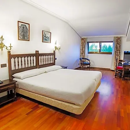 Hotel Conde Rodrigo Ii By Eme 4*