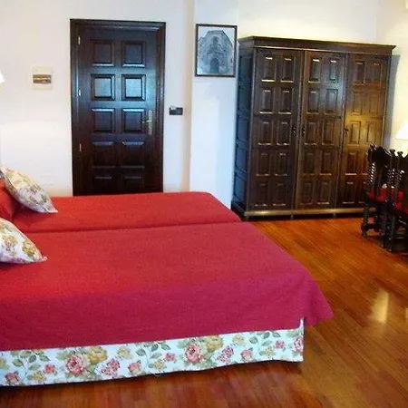 Conde Rodrigo Ii By Eme Hotel 4*