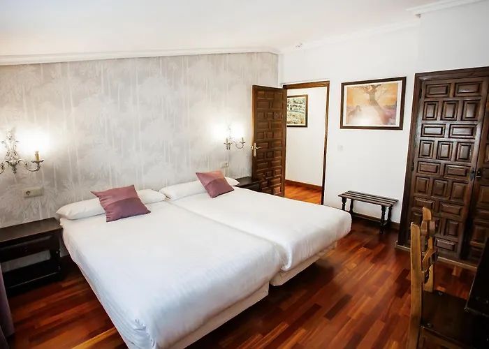 호텔 Conde Rodrigo Ii By Eme Ciudad-Rodrigo