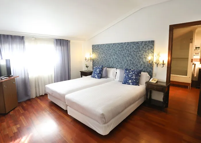 호텔 Conde Rodrigo Ii By Eme 4*