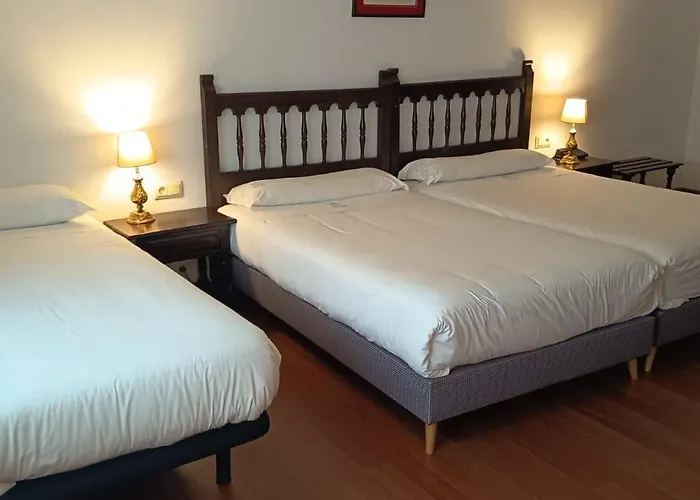 호텔 Conde Rodrigo Ii By Eme 4*